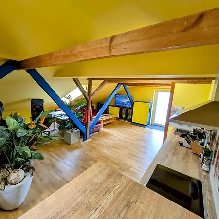 Anton's Bunte Welt Apartment