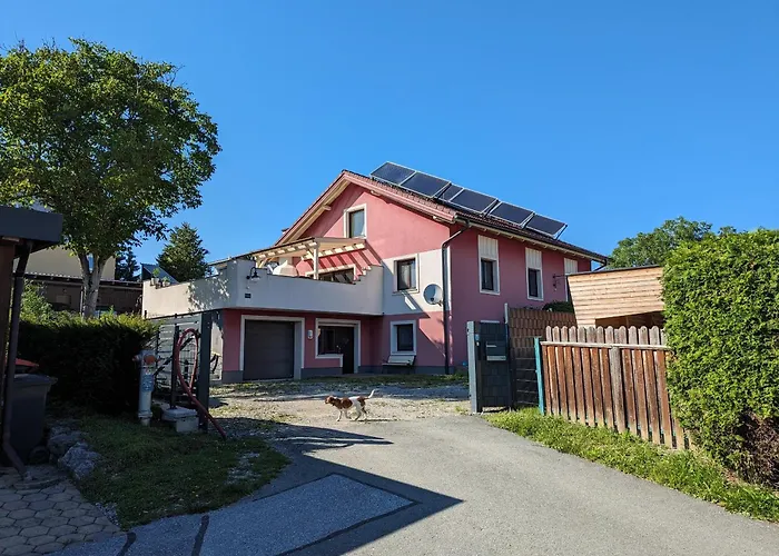 Anton's Bunte Welt 公寓 *